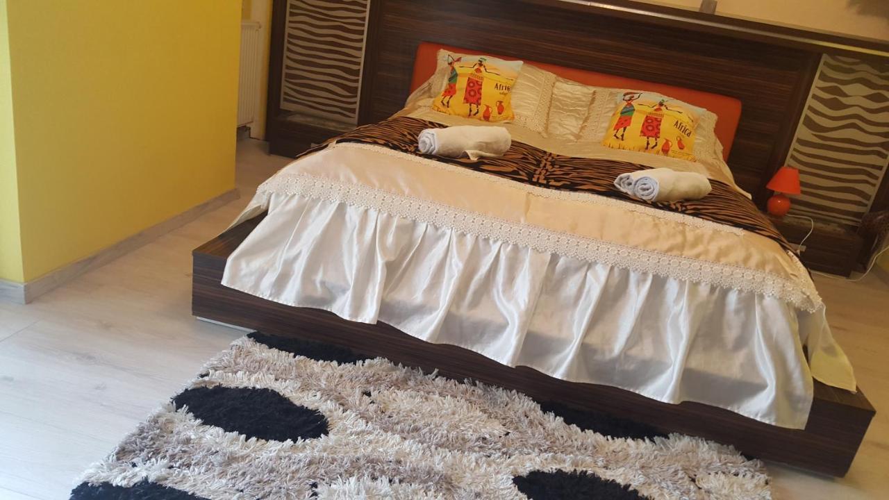 Safari Apartman Hajduszoboszlo Exterior foto